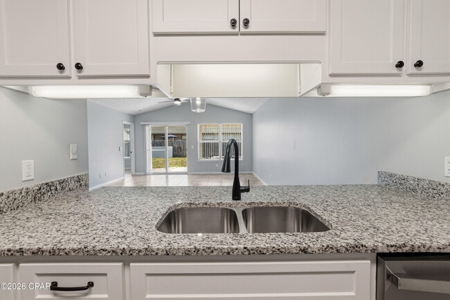 Building Photo - 8416 N Lagoon Dr