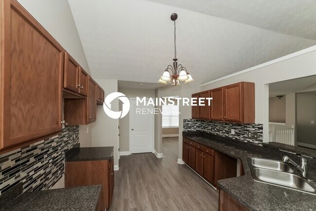 Building Photo - 5 Bedroom Pet-Friendly Home in Douglasville, GA with Main Street Renewal