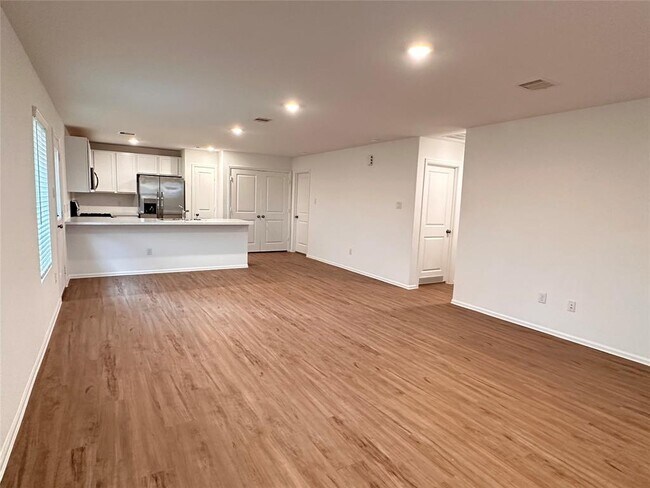 Foto del edificio - 4114 Zavala Ml St