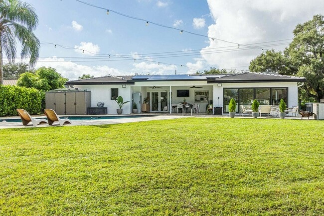 Foto del edificio - 1049 W Palmetto Park Rd