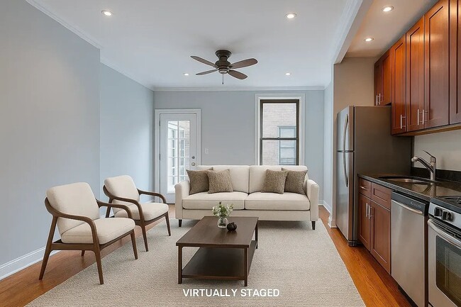 Building Photo - 341 E 18th St