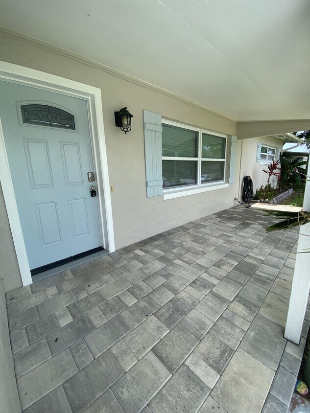 Primary Photo - 250 Bel Aire Dr