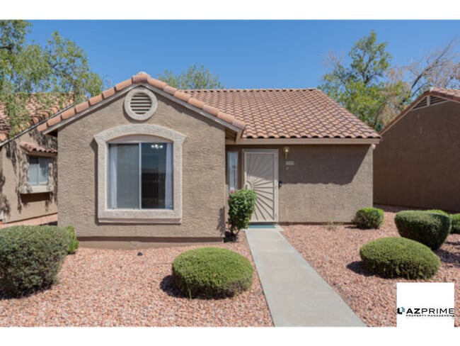 Building Photo - Modern 2/2 Peoria Condo Unit - Great Locat...