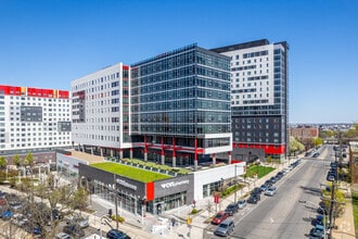 Building Photo - Vantage