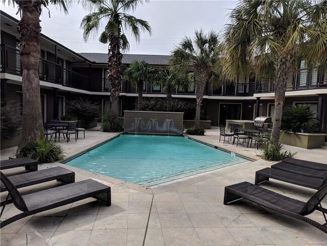 Foto del edificio - 7770 Meadow Rd