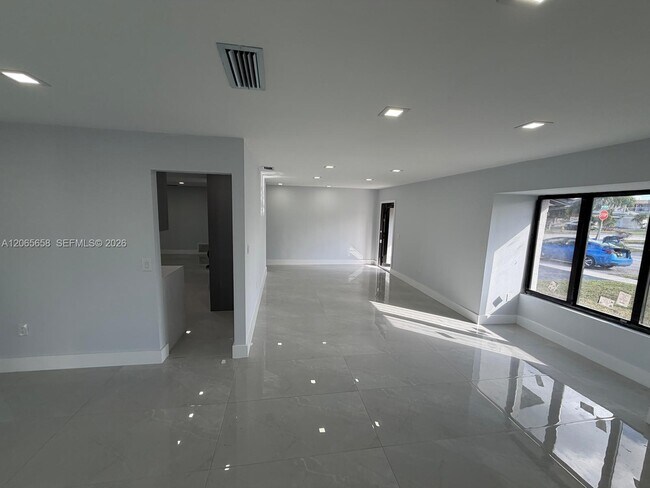 Foto del edificio - 10581 NW 28th Manor