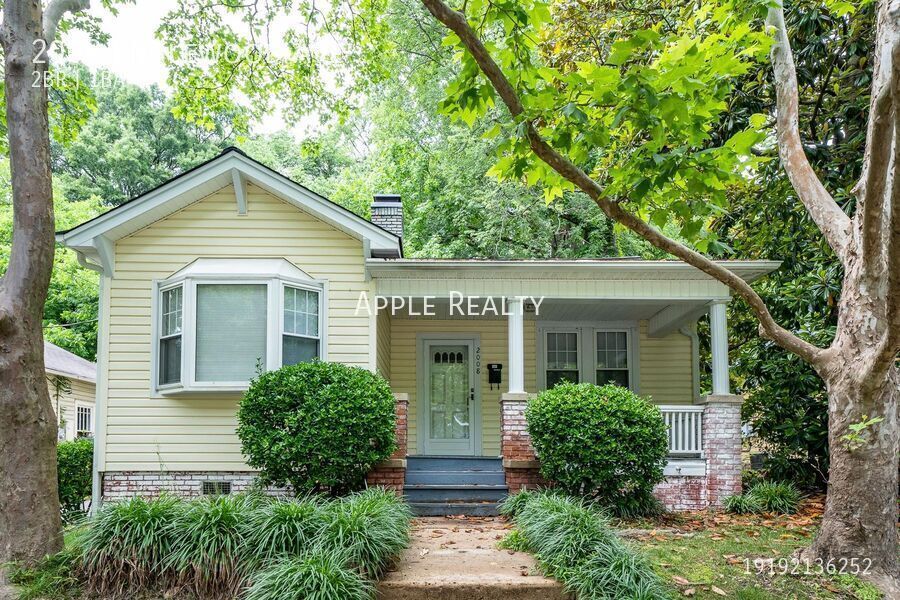 Foto principal - 2008 Englewood Ave