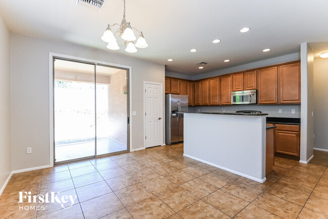 Building Photo - 3246 S Lakeside Ridge Loop