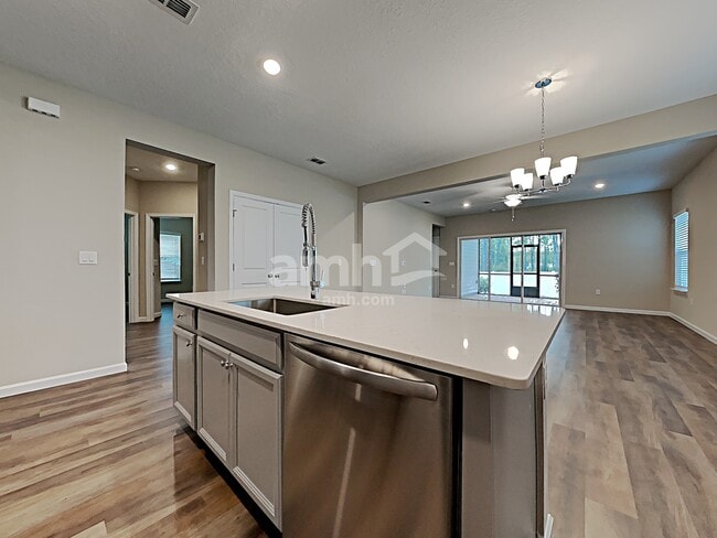 Building Photo - 86 Spruce Point