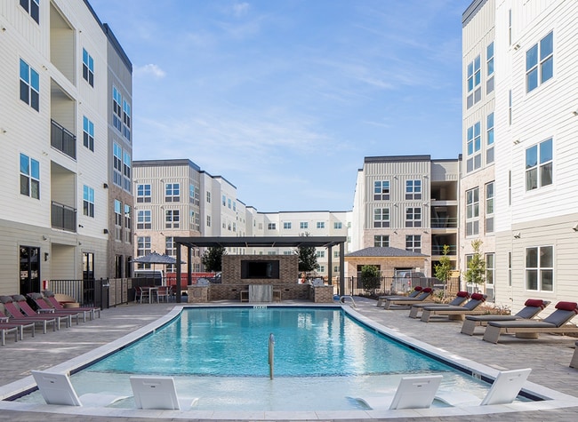 Building Photo - 22500 Merchants Way