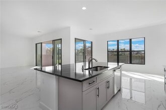 Building Photo - 12794 Woodbury Dr