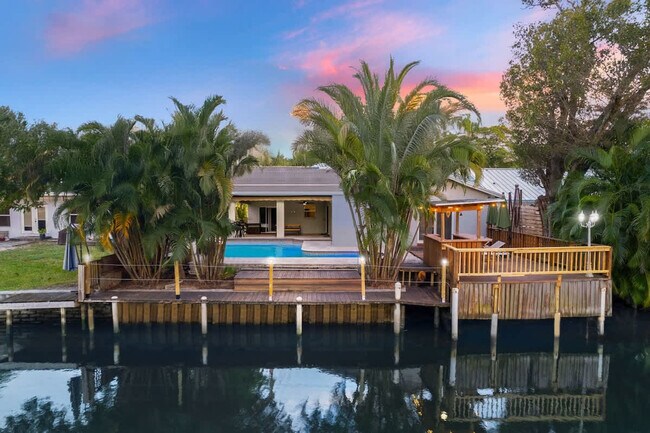 Foto del edificio - 2065 SW 28th Terrace