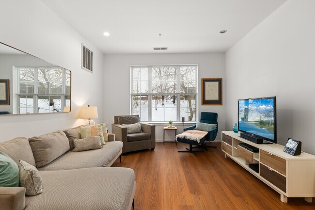 Foto del edificio - 443 2nd St