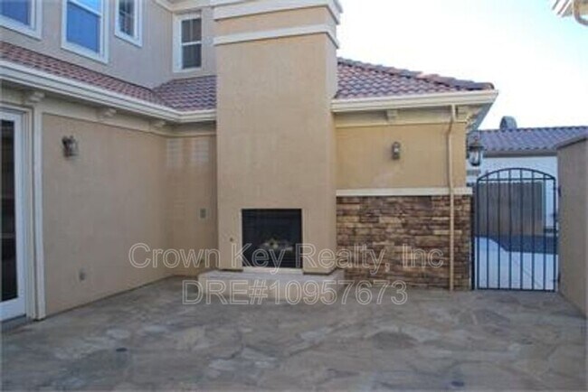 Building Photo - 1746 Kagehiro Dr