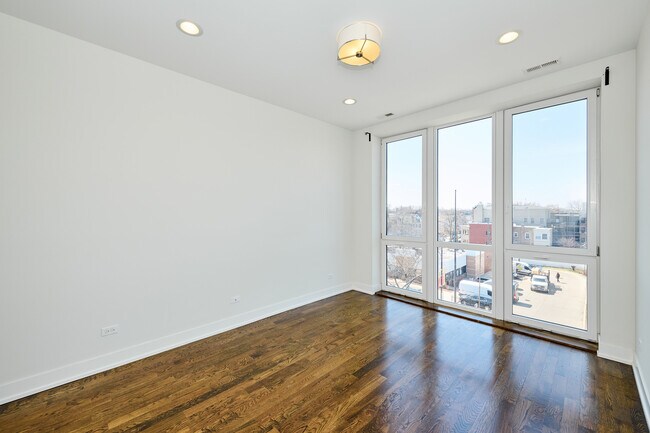 Foto del edificio - 5139 N Broadway St