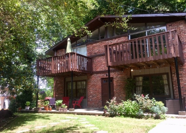 Primary Photo - 1612 Marlbrook Dr NE