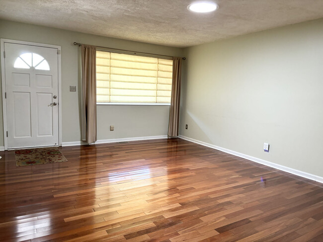 Building Photo - 35 Kesling Dr
