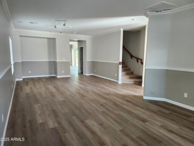Building Photo - 5115 W El Cortez Trail