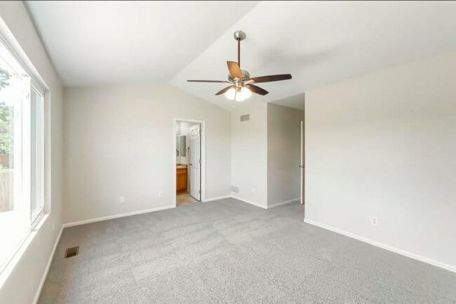 Building Photo - 4450 Mt Princeton St