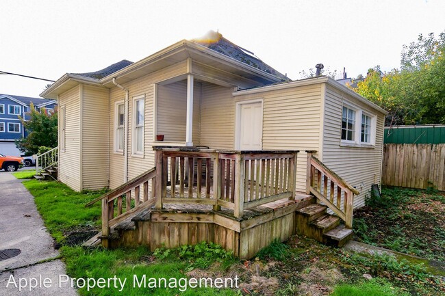 Building Photo - 2 br, 1 bath House - 2412 NW 60th St