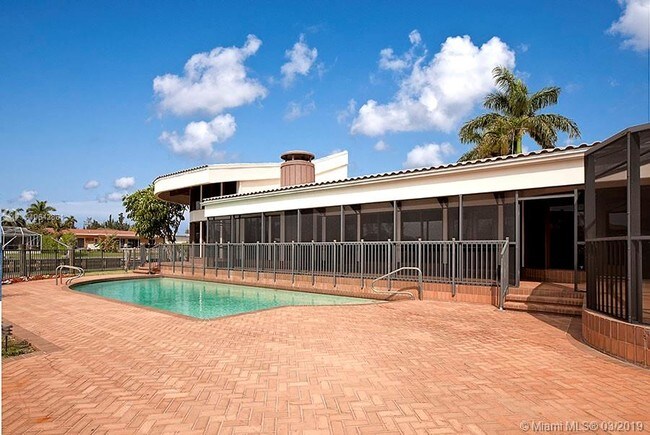 Building Photo - 471 Alamanda Dr