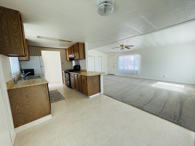 Foto del edificio - 920 Dodge Ln