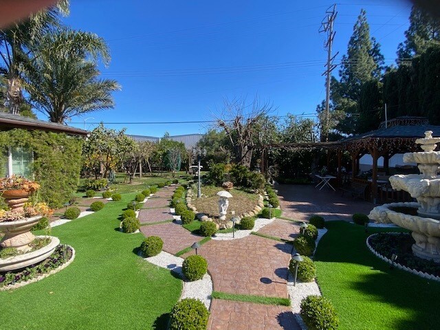 Foto principal - 16610 Valerio St