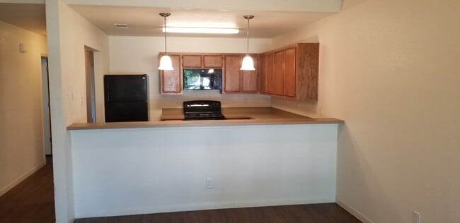 Building Photo - 4606 Waterfall Dr