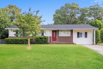 Building Photo - 2801 Deen Ave