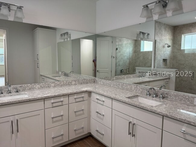 Foto del edificio - 138 Salty Lime Pt