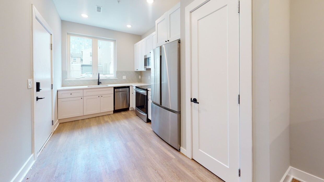 Photo - 1618 N Sydenham St Apartment