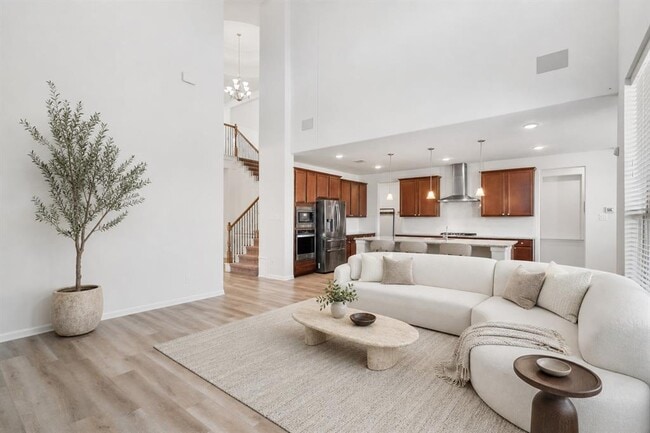 Building Photo - 17817 Limestone Spring Ln
