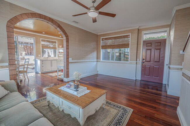 Building Photo - 27887 Skycrest Cir Dr