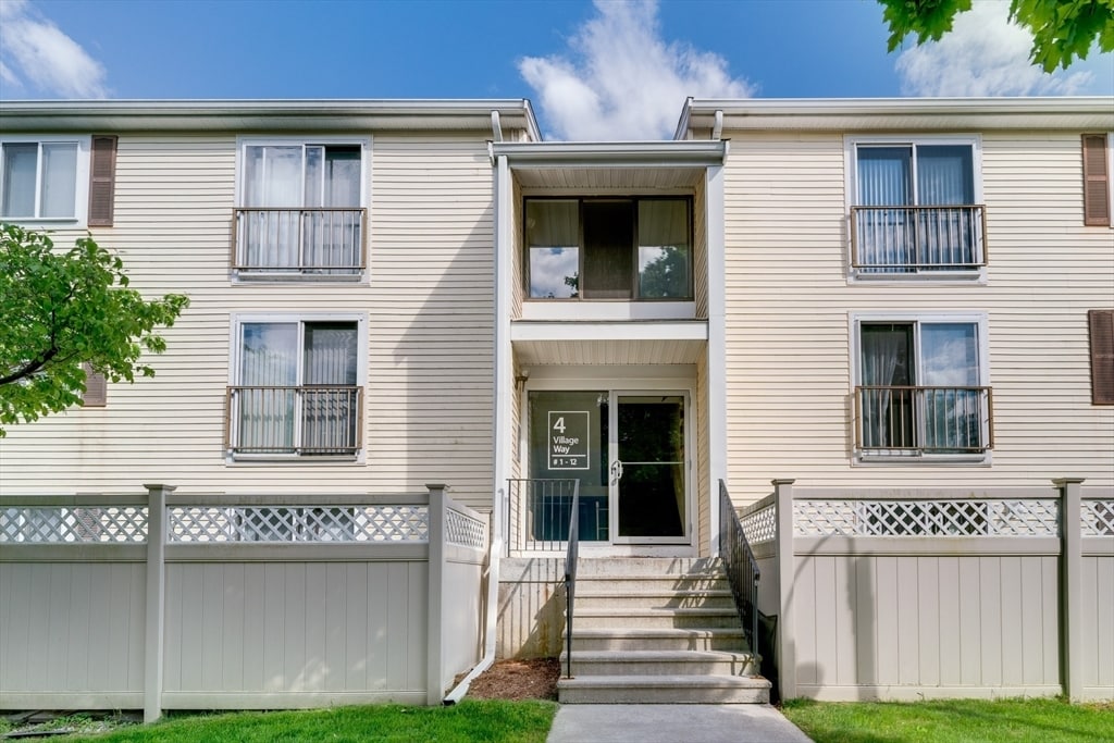4 Village Way Unit 10, Natick, MA 01760 Condo for Rent in Natick, MA