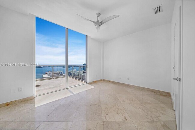 Foto del edificio - 1060 Brickell Ave