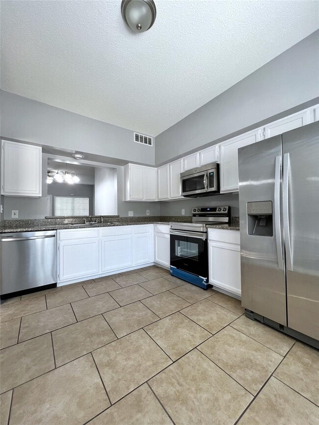 Photo - 9601 Forest Ln Townhome