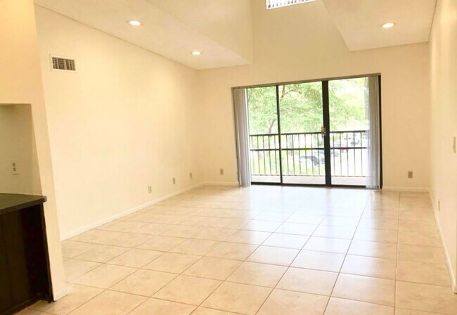 Building Photo - 209 Foxtail Dr