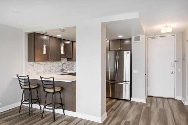 Foto del edificio - 5445 N Sheridan Rd