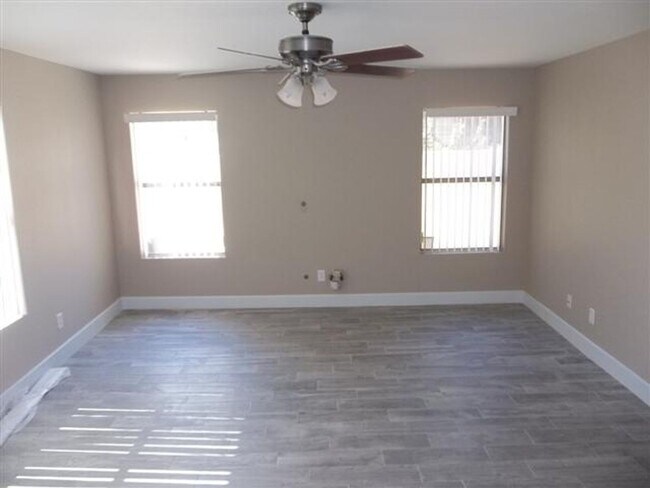 Foto del edificio - Beautiful 4 bed/2.5 bath in Desert Ridge!