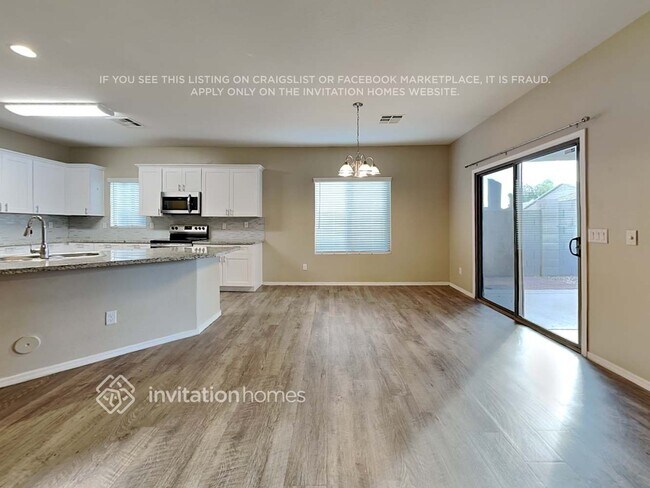 Foto del edificio - 16545 W Madison St