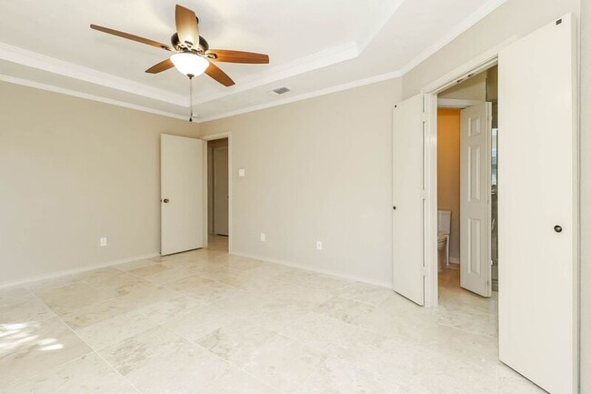 Building Photo - 428 Cozby Ave