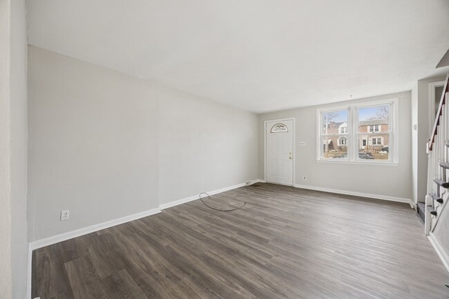 Building Photo - 1032 Taylor Dr