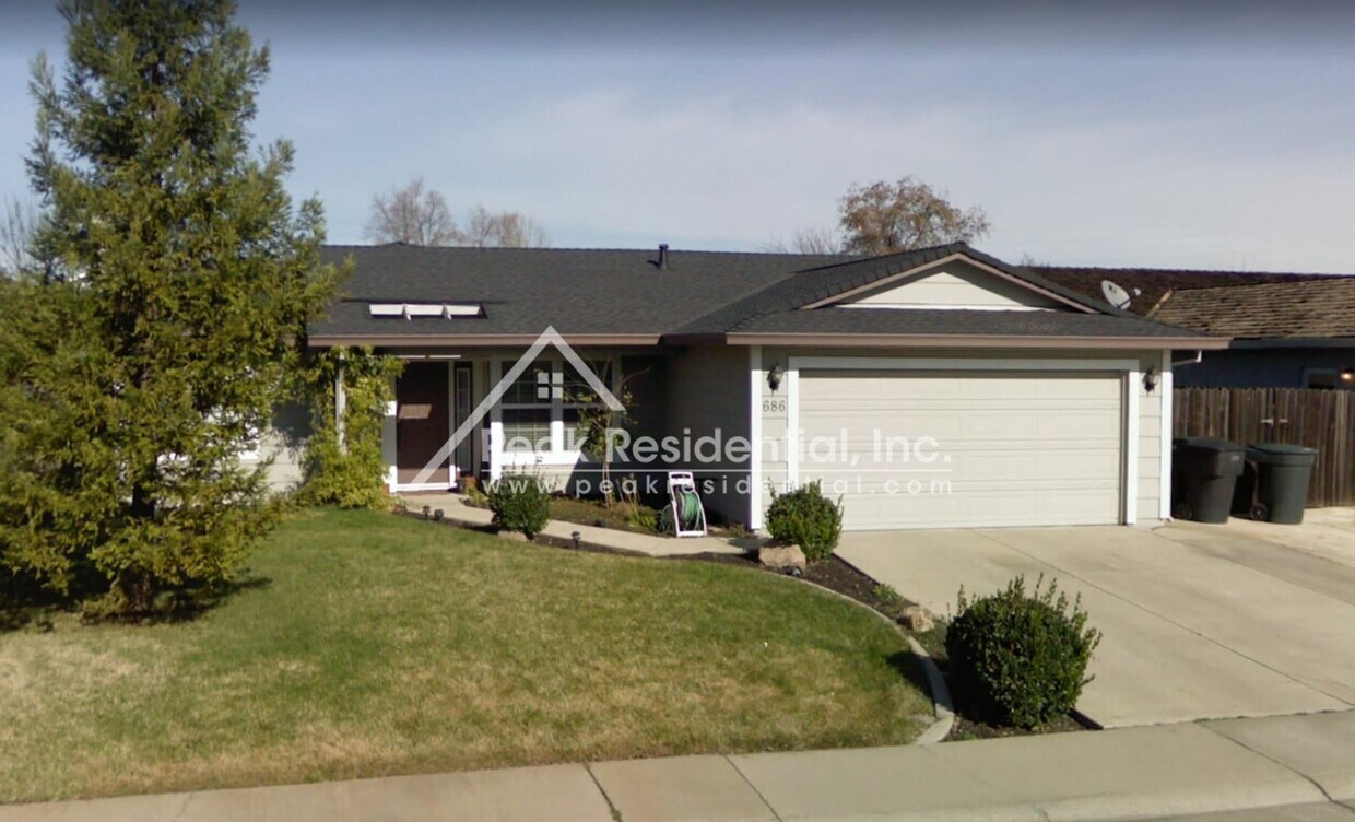 Building Photo - 686 Lilly Cross Dr