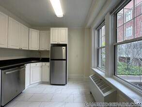 Building Photo - 24 Chauncy St