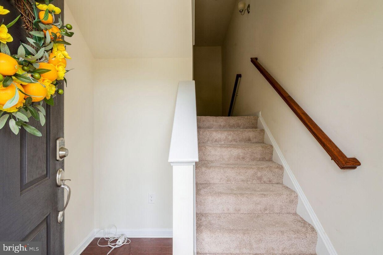 2509 Campus Way N, Lanham, MD 20706 Condo for Rent in Lanham, MD