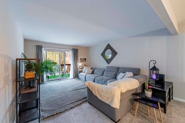 Foto del edificio - 200 Willow Ln