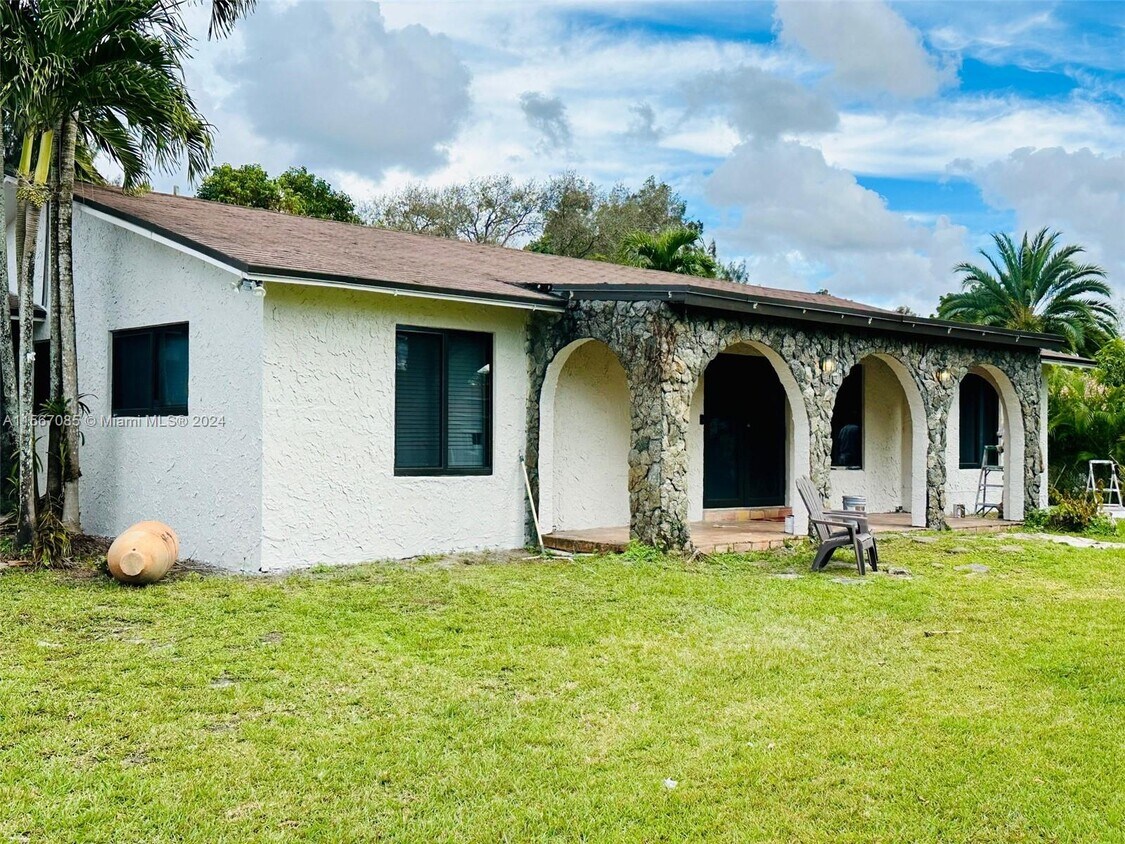 5210 SW 186th Ave, Southwest Ranches, FL 33332 House Rental in