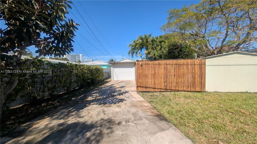 Foto principal - 1618 Madison St