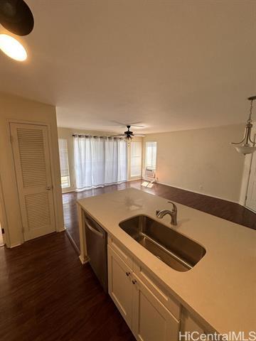 Foto del edificio - 91-242-242 Hanapouli Cir