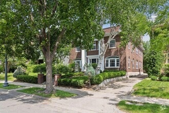 Building Photo - 1785 Dupont Ave S